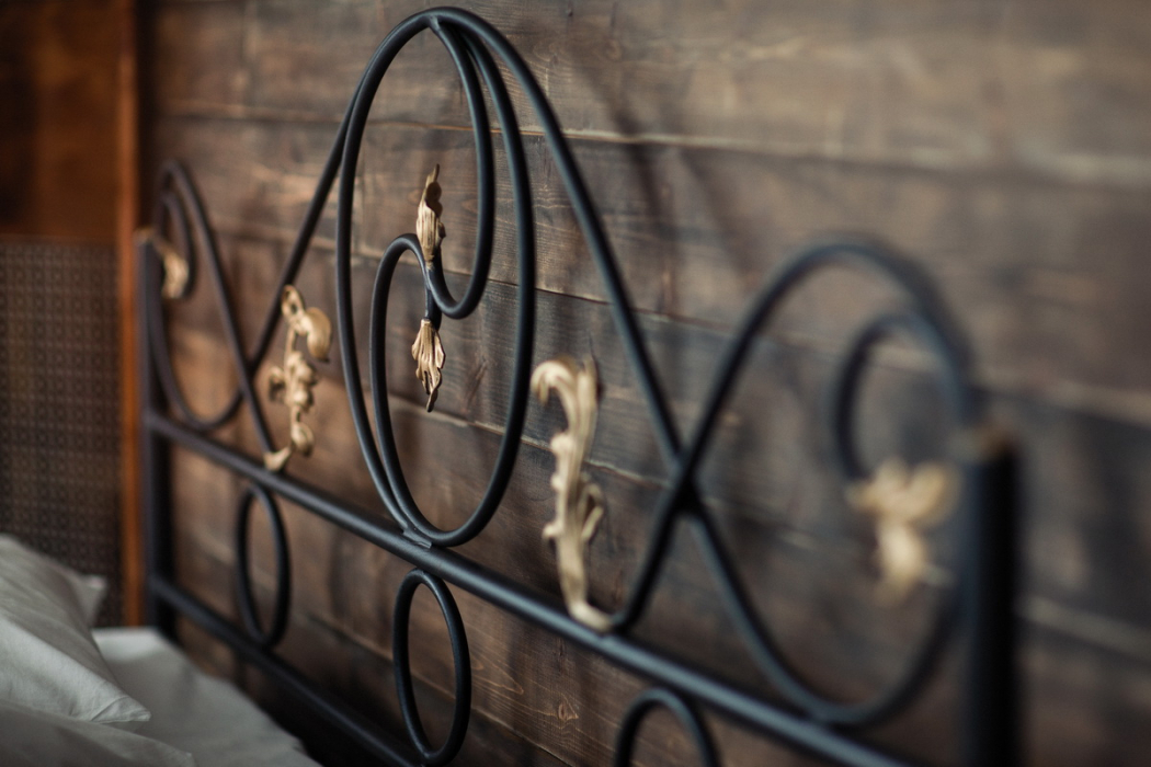 Кованые кровати, Кованая кровать Венеция 1.6 с двумя спинками