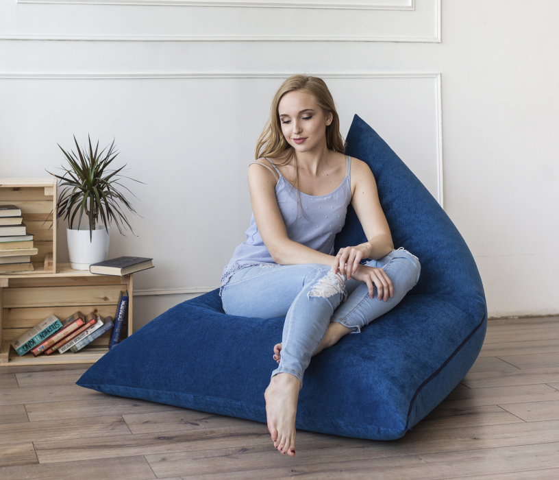 Бескаркасные кресла, Кресло Пирамида