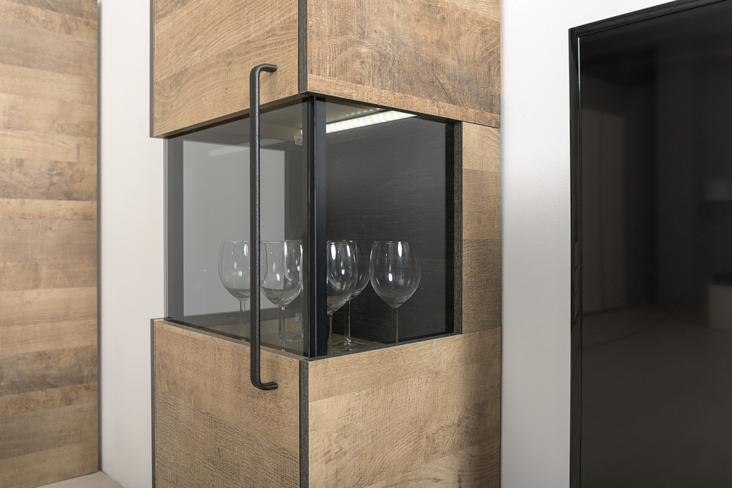 Витрины, Шкаф-пенал с витриной Трувор 13.205