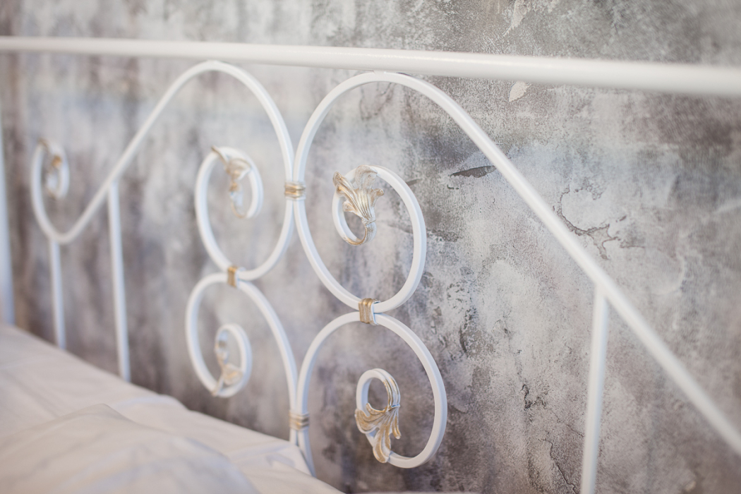 Кованые кровати, Кованая кровать Камелия 1.6 с одной спинкой