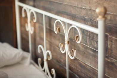 Кованая кровать Симона 1.4 с двумя спинками